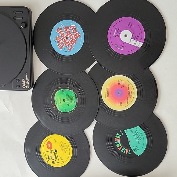 VINYL Coaster Set on a Record Player Design - Picture 8 of 10